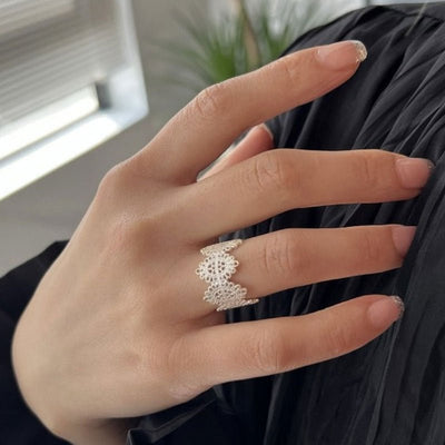 All - match Gentle Sterling Silver Lace Hollow Ring - Zambeel