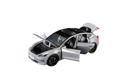 Die - Cast Silver Car - Zambeel