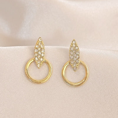 Graceful Geometric Stud Diamond Circle Design High - Grade Earrings - Zambeel