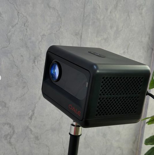 I - Max 4 Multi - Projector - Zambeel