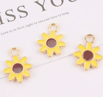 Keychain Accessories Cute Flower Clothes Accessories Badge Ornaments - Zambeel