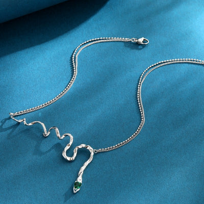 Magic Snake Enchanting Design Necklace Women's Green Zircon - Zambeel