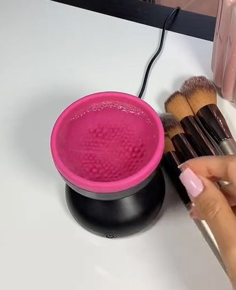 Mini Makeup Brush Cleaner - Zambeel