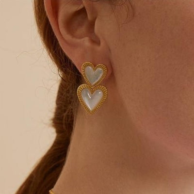 Retro Fashion Double Peach Heart Fritillary Stud Earrings - Zambeel